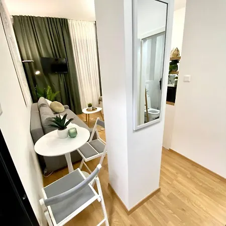 Bratskij Kraj Apartment *